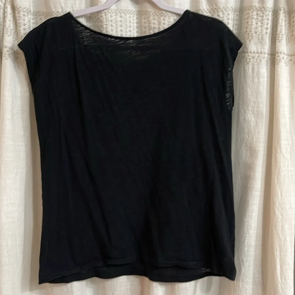 Cute tee - Picture 3 of 4